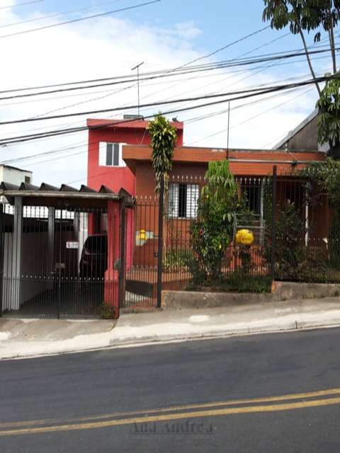 Foto 1 de Casa com 2 Quartos à venda, 250m² em Jardim Henriqueta, Taboão da Serra