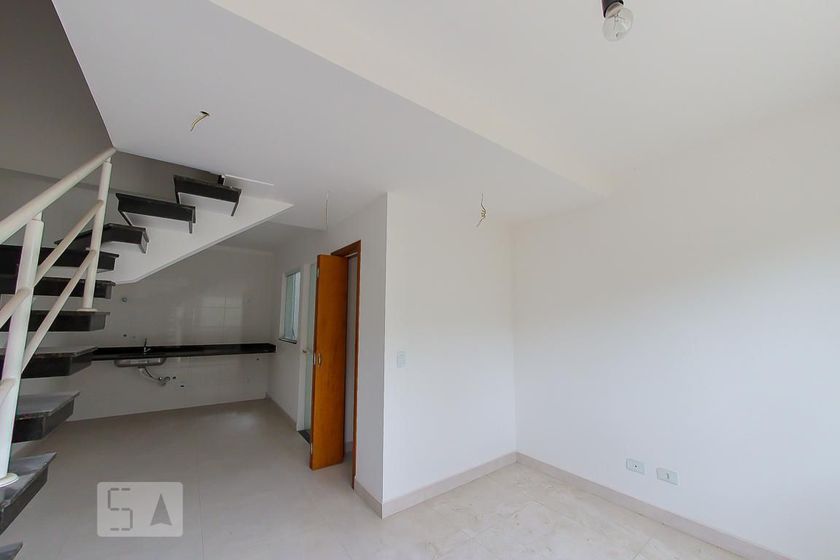 Foto 1 de Casa com 2 Quartos para alugar, 75m² em Vila Ede, São Paulo