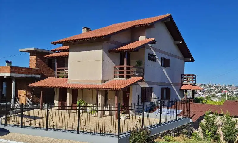 Foto 1 de Casa com 3 Quartos à venda, 284m² em Monte Pasqual, Farroupilha