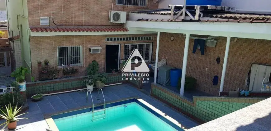 Foto 2 de Casa com 4 Quartos à venda, 353m² em Cachambi, Rio de Janeiro