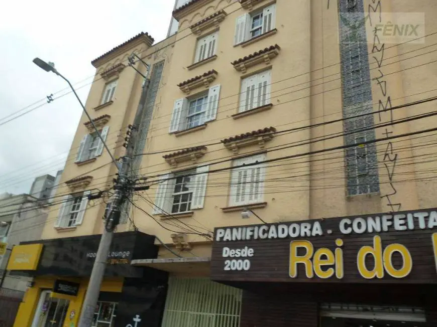 Foto 2 de Apartamento com 3 Quartos para alugar, 100m² em Centro, Curitiba