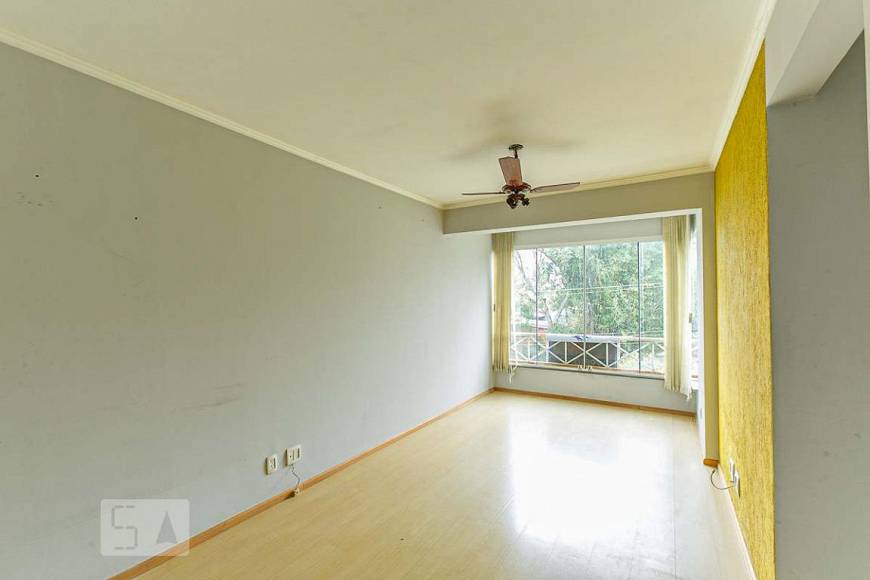 Foto 2 de Apartamento com 3 Quartos para alugar, 65m² em Cristal, Porto Alegre