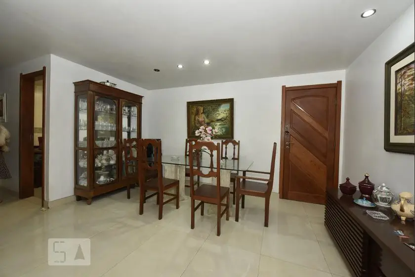 Foto 5 de Apartamento com 3 Quartos para alugar, 120m² em Leme, Rio de Janeiro