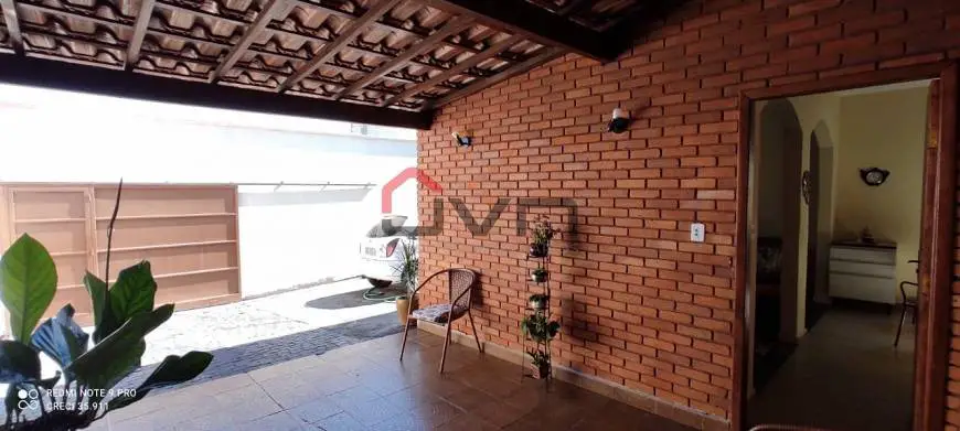 Foto 1 de Casa com 2 Quartos à venda, 110m² em Carajas, Uberlândia