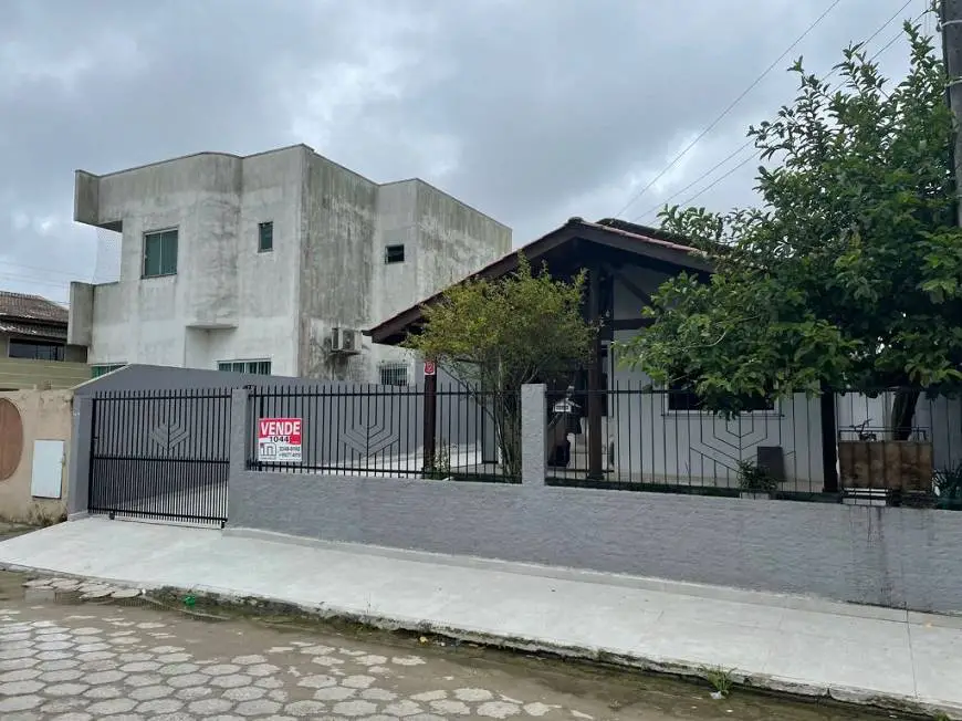 Foto 1 de Casa com 3 Quartos para venda ou aluguel, 105m² em Cordeiros, Itajaí
