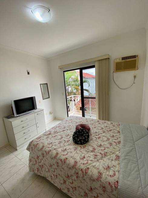 Foto 2 de Casa com 3 Quartos à venda, 130m² em Flores, Manaus