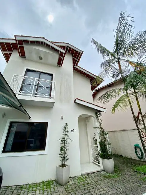 Foto 4 de Casa com 3 Quartos à venda, 130m² em Flores, Manaus