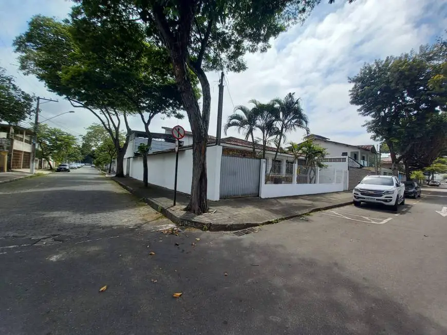 Foto 1 de Casa com 4 Quartos à venda, 300m² em Jabour, Vitória