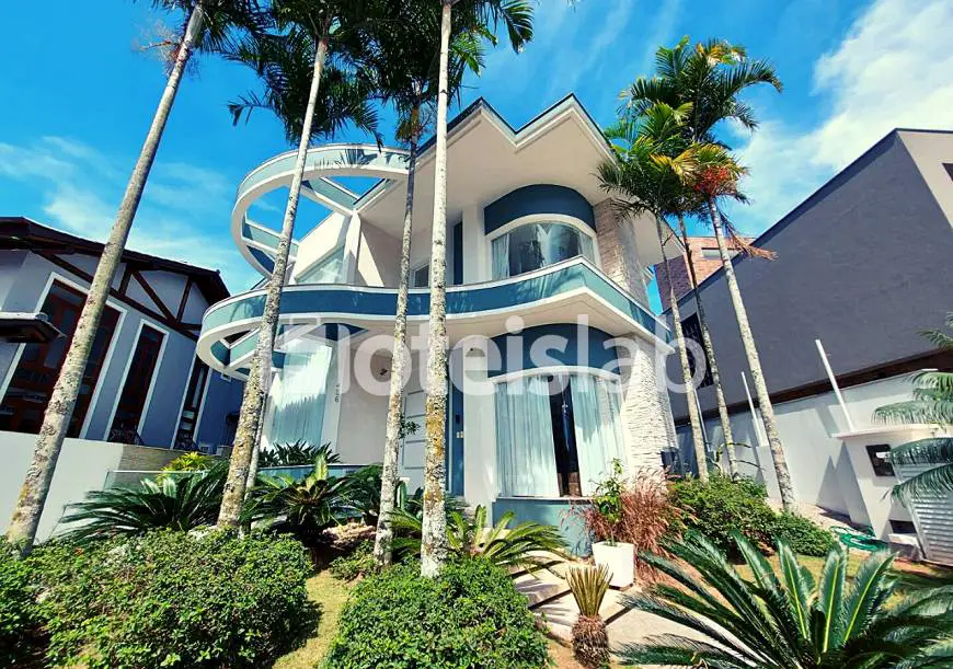 Foto 2 de Casa com 4 Quartos para alugar, 600m² em Jurerê Internacional, Florianópolis