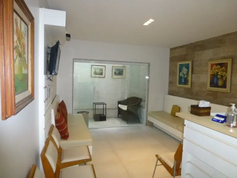 Foto 1 de Sobrado com 1 Quarto para alugar, 160m² em Centro, Nova Iguaçu