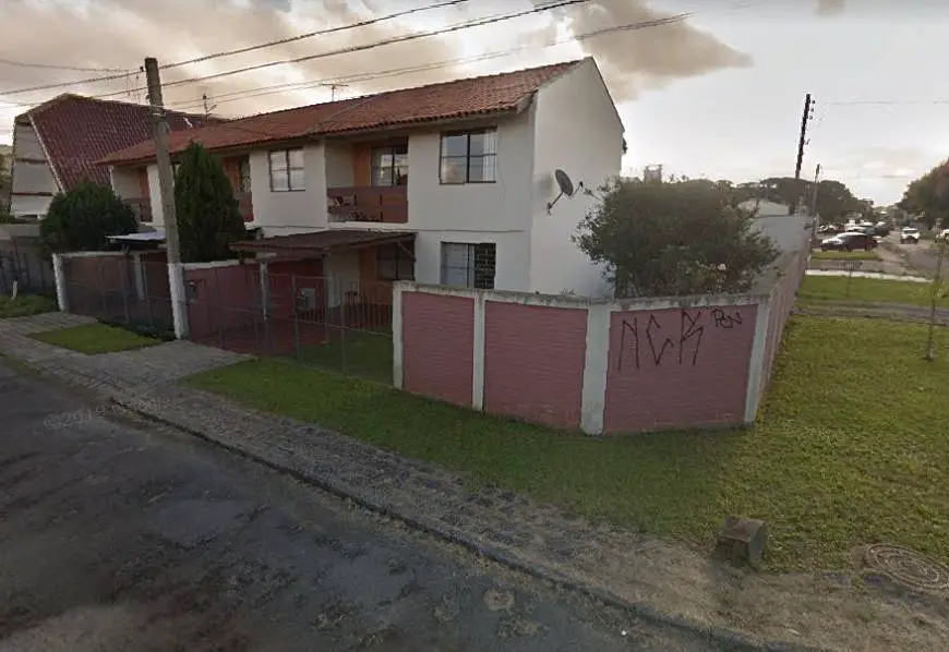 Foto 1 de Sobrado com 3 Quartos à venda, 87m² em Capão da Imbuia, Curitiba