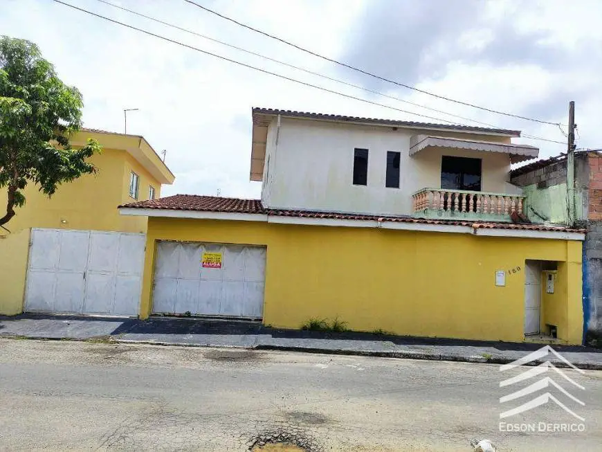 Foto 1 de Sobrado com 5 Quartos para alugar, 267m² em Alto do Cardoso, Pindamonhangaba
