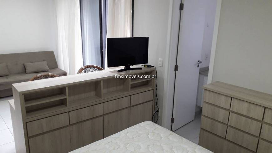 Foto 3 de Apartamento com 1 Quarto para alugar, 32m² em Vila Olímpia, São Paulo