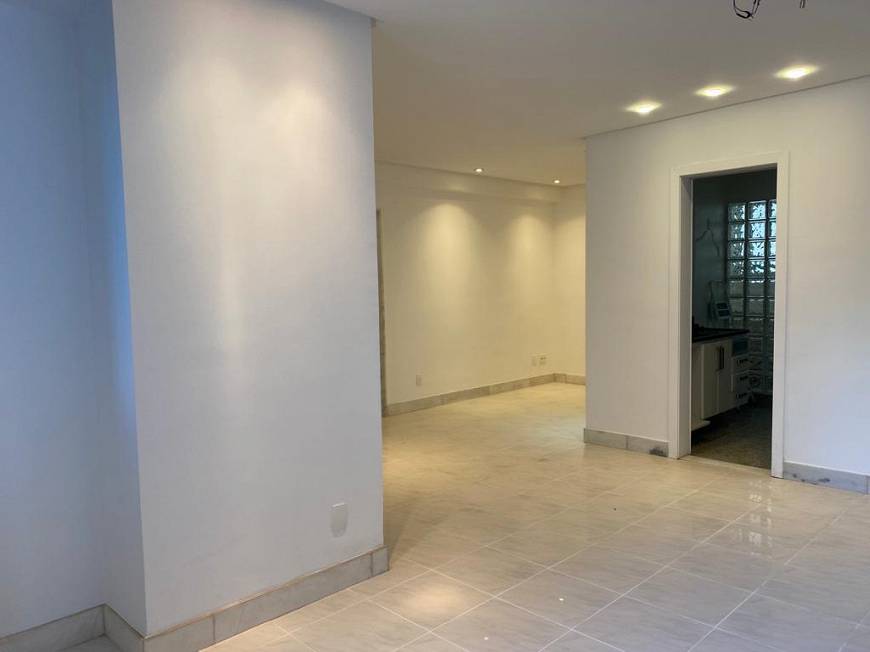 Foto 1 de Apartamento com 2 Quartos para alugar, 72m² em Belvedere, Belo Horizonte