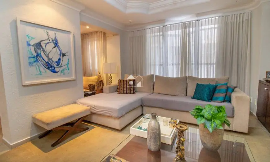Foto 5 de Apartamento com 4 Quartos à venda, 180m² em Setor Bueno, Goiânia