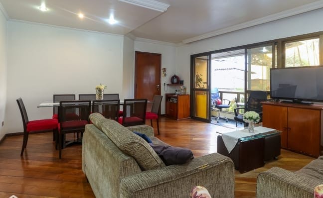 Foto 1 de Apartamento com 4 Quartos à venda, 140m² em Vila Olímpia, São Paulo