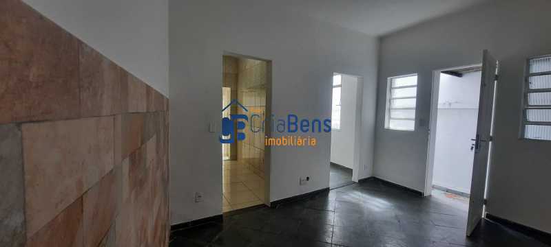Foto 2 de Casa com 2 Quartos para venda ou aluguel, 65m² em Honório Gurgel, Rio de Janeiro