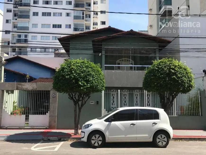 Foto 1 de Casa com 6 Quartos para alugar, 440m² em Itapuã, Vila Velha