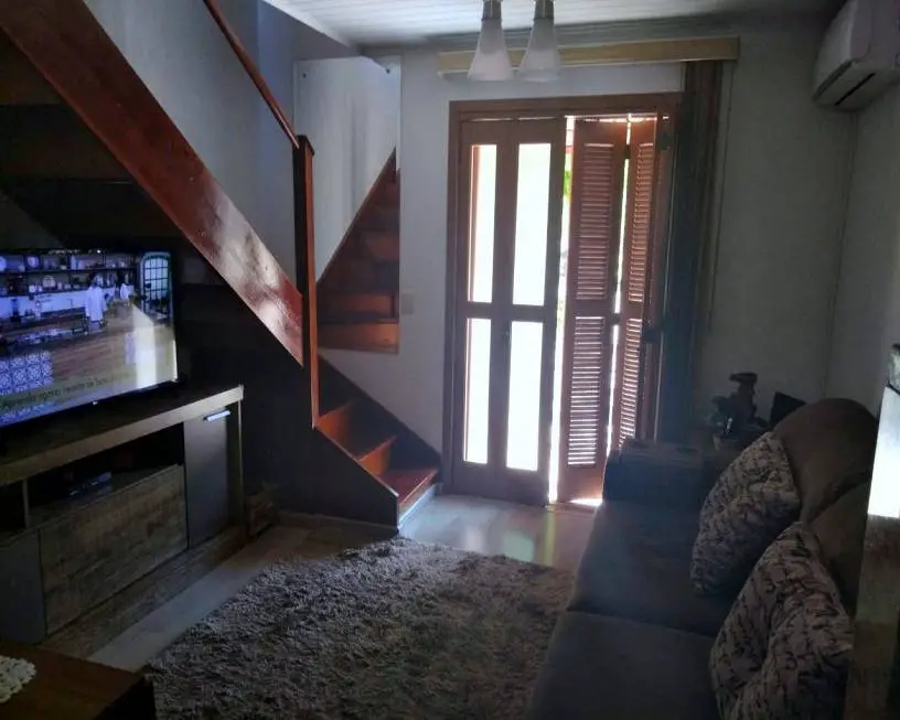 Foto 1 de Casa de Condomínio com 2 Quartos à venda, 44m² em Vicentina, São Leopoldo