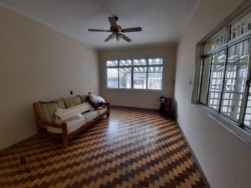 Foto 1 de Sobrado com 5 Quartos para alugar, 249m² em Mirandópolis, São Paulo