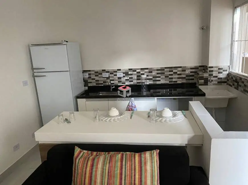 Foto 1 de Apartamento com 1 Quarto para alugar, 30m² em Taboão, São Bernardo do Campo