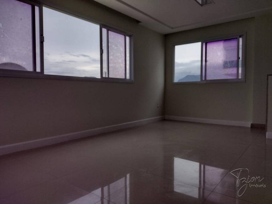 Foto 1 de Apartamento com 3 Quartos à venda, 210m² em Centro, Guarapari