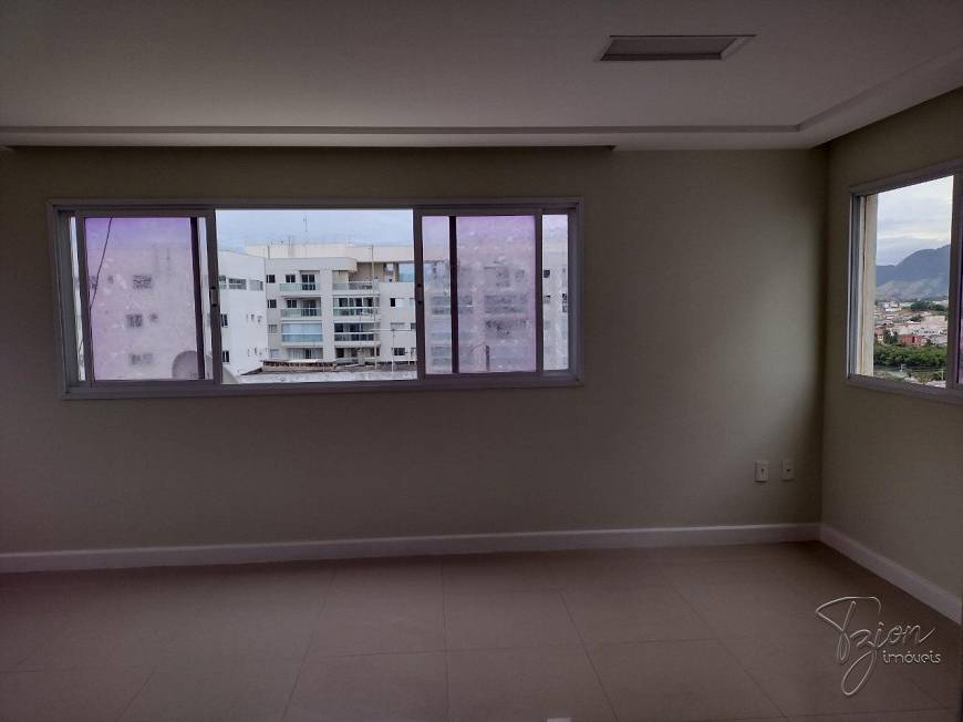 Foto 5 de Apartamento com 3 Quartos à venda, 210m² em Centro, Guarapari
