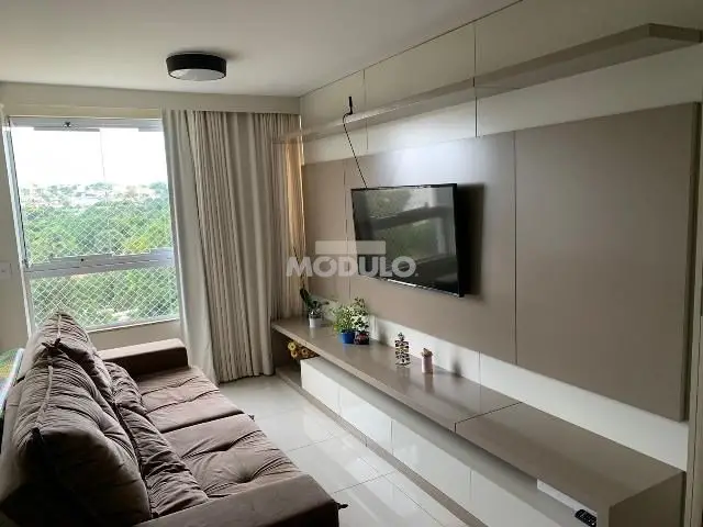 Foto 2 de Apartamento com 3 Quartos para alugar, 110m² em Patrimônio, Uberlândia