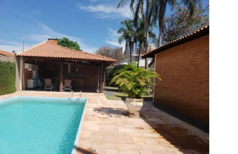 Foto 1 de Casa com 3 Quartos à venda, 300m² em Colina Verde, Rondonópolis