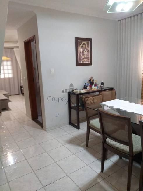 Foto 1 de Casa com 3 Quartos para alugar, 125m² em Jardim Oriente, São José dos Campos