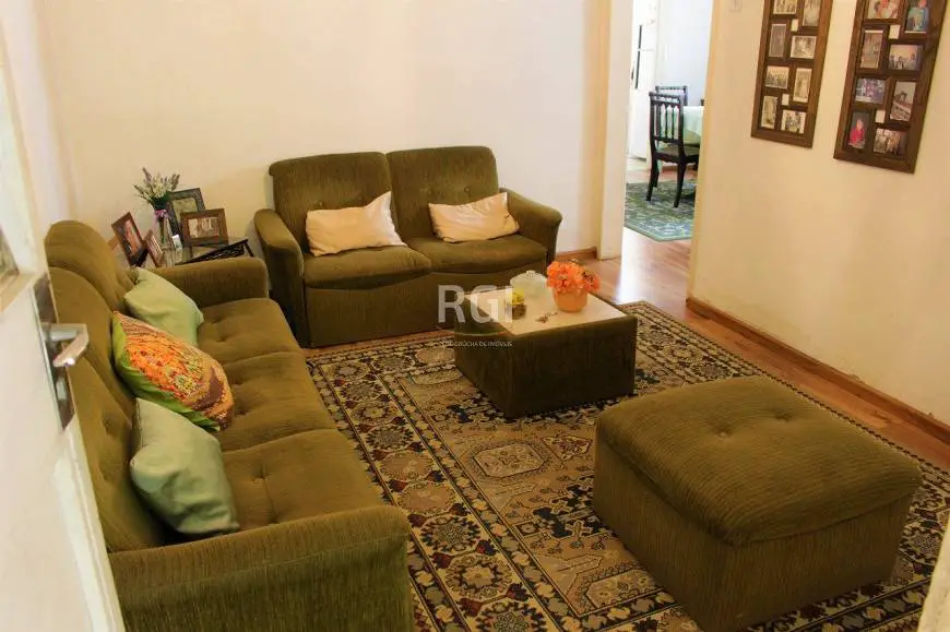 Foto 2 de Casa com 3 Quartos à venda, 208m² em Partenon, Porto Alegre