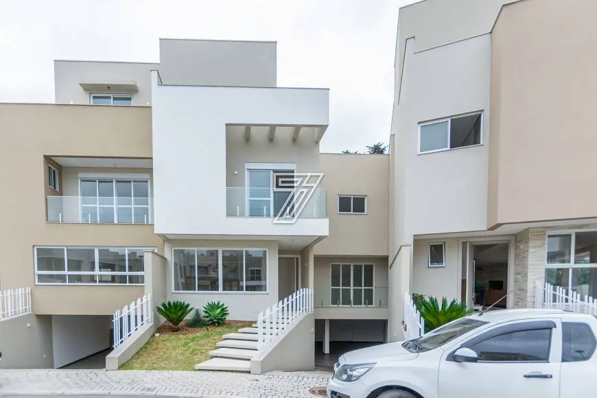 Foto 1 de Casa de Condomínio com 3 Quartos à venda, 412m² em Jardim Social, Curitiba