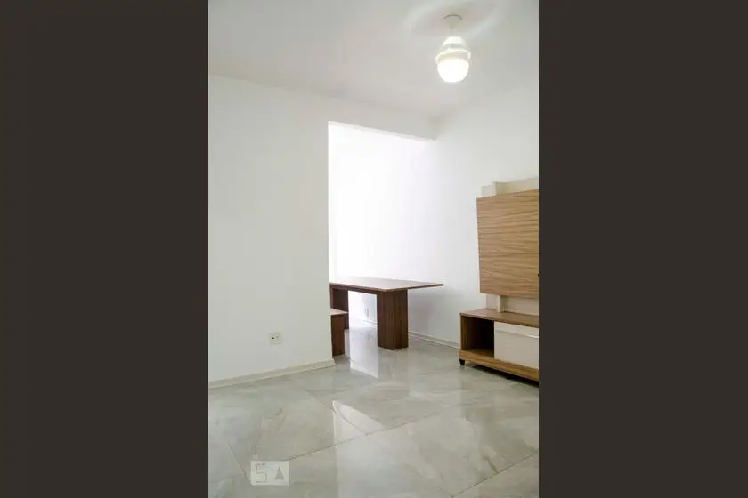 Foto 2 de Apartamento com 2 Quartos para alugar, 68m² em Glória, Rio de Janeiro