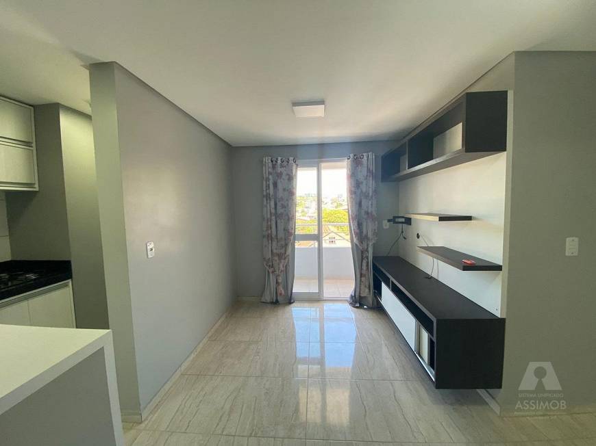 Foto 2 de Apartamento com 2 Quartos para alugar, 50m² em Rio Branco, Caxias do Sul