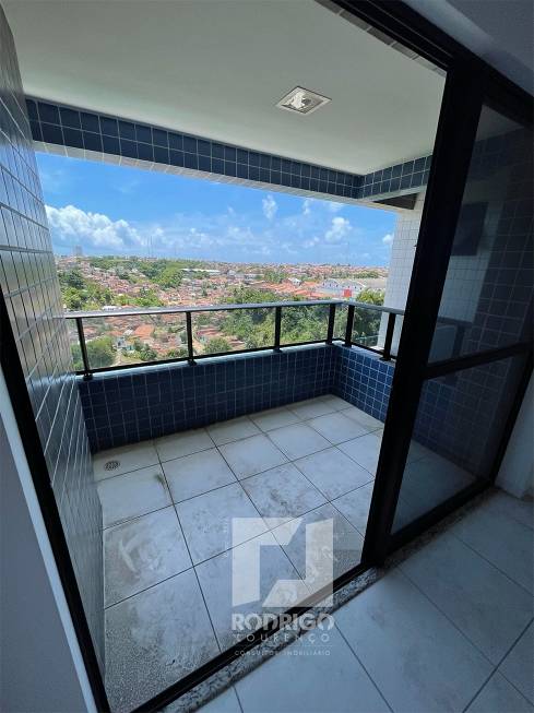 Foto 2 de Apartamento com 3 Quartos à venda, 80m² em Farol, Maceió