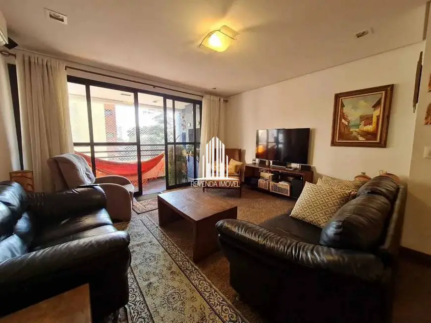 Foto 1 de Apartamento com 3 Quartos à venda, 118m² em Vila Hamburguesa, São Paulo