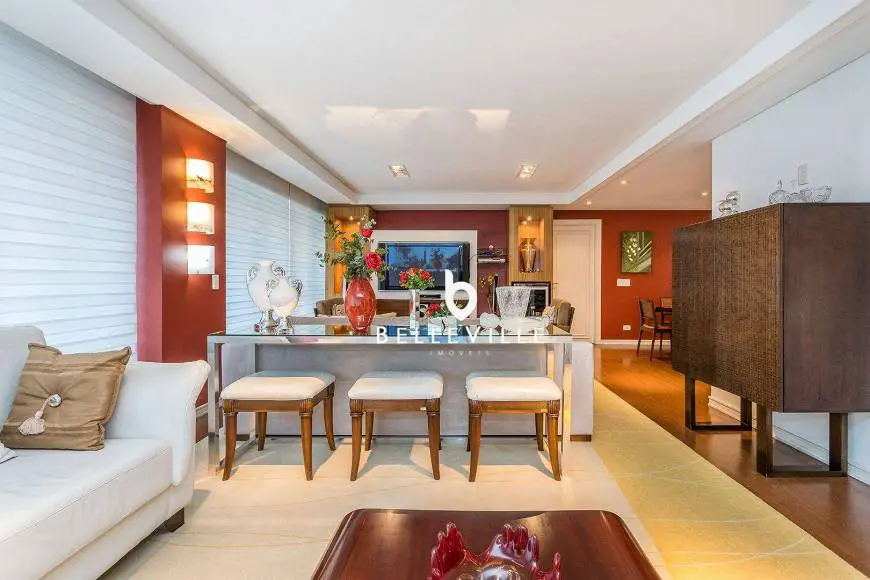 Foto 1 de Apartamento com 4 Quartos à venda, 260m² em Cabral, Curitiba