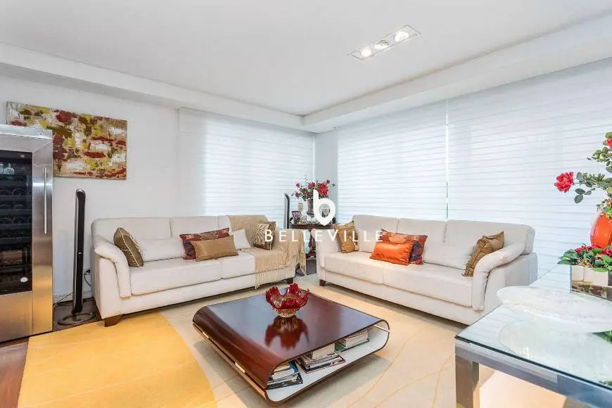 Foto 5 de Apartamento com 4 Quartos à venda, 260m² em Cabral, Curitiba