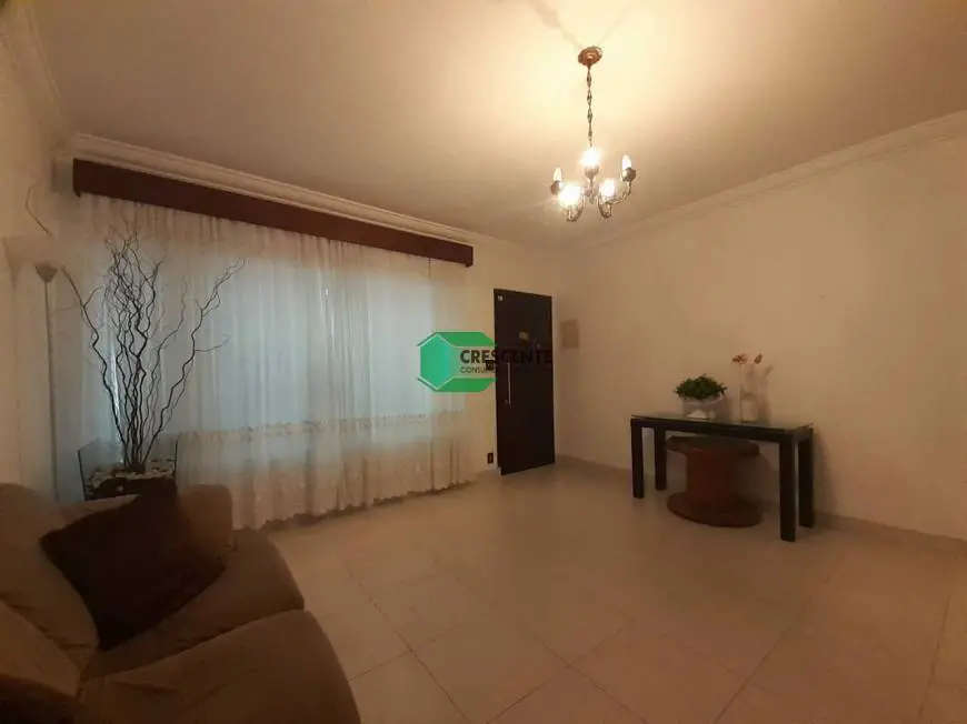 Foto 1 de Sobrado com 3 Quartos para alugar, 161m² em Vila Gilda, Santo André