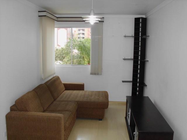 Foto 3 de Apartamento com 2 Quartos para alugar, 78m² em Água Verde, Curitiba