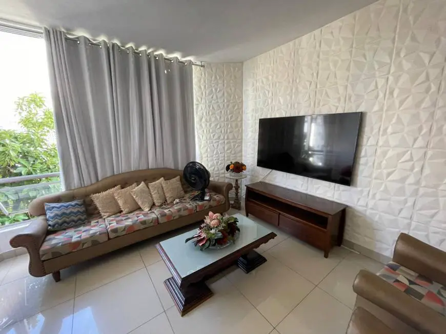Foto 1 de Apartamento com 3 Quartos para alugar, 130m² em Boa Viagem, Recife