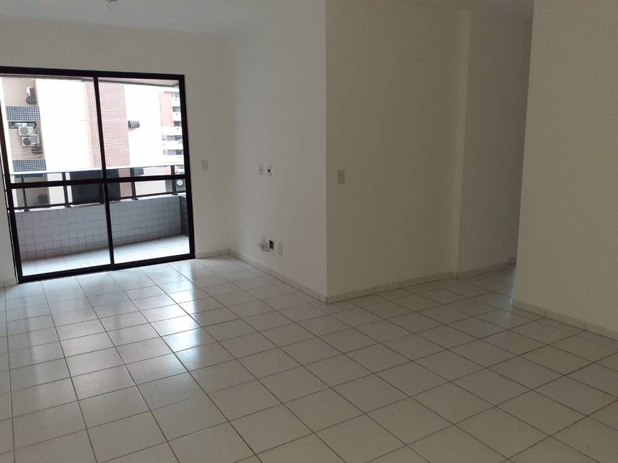 Foto 1 de Apartamento com 3 Quartos à venda, 95m² em Jatiúca, Maceió