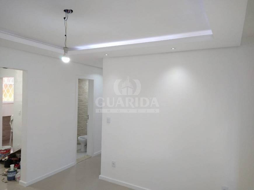 Foto 1 de Apartamento com 3 Quartos à venda, 63m² em Passo da Areia, Porto Alegre