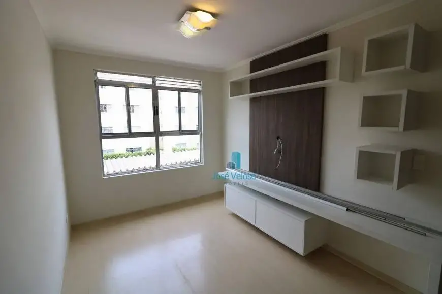 Foto 2 de Apartamento com 3 Quartos para alugar, 59m² em Vila Izabel, Curitiba