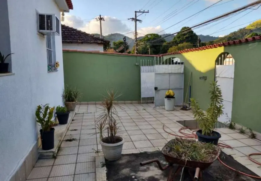 Foto 1 de Casa com 3 Quartos à venda, 100m² em Centro, Feira de Santana