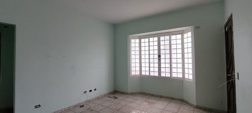 Foto 4 de Casa com 3 Quartos à venda, 98m² em Jardim Paraíso, Maringá
