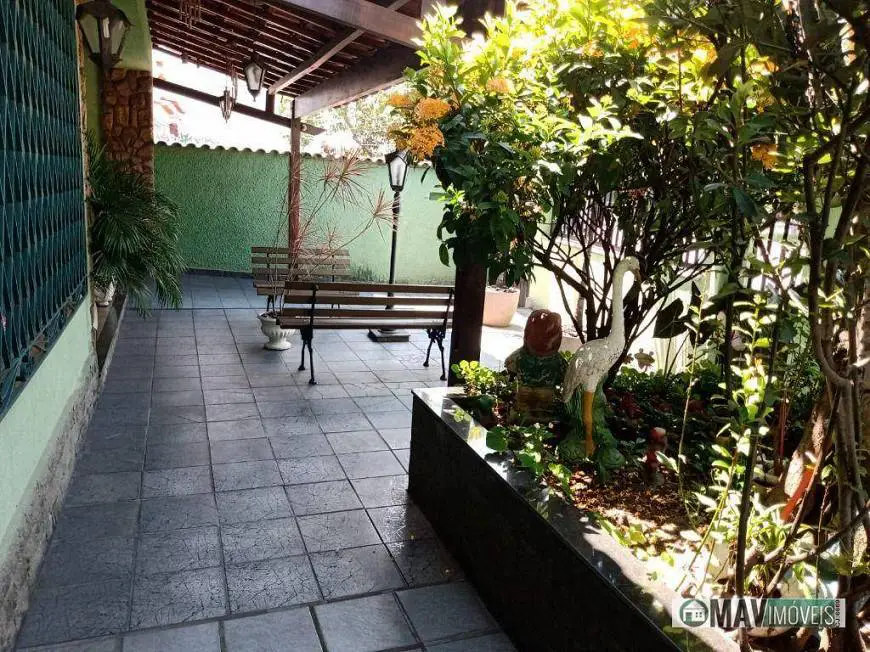 Foto 4 de Casa com 3 Quartos à venda, 312m² em  Vila Valqueire, Rio de Janeiro