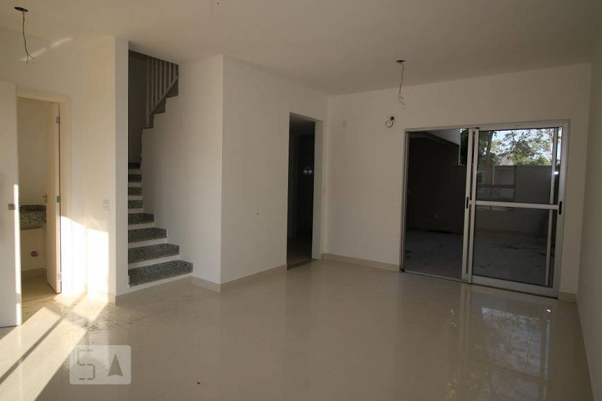 Foto 1 de Casa com 4 Quartos para alugar, 139m² em Freguesia, Rio de Janeiro