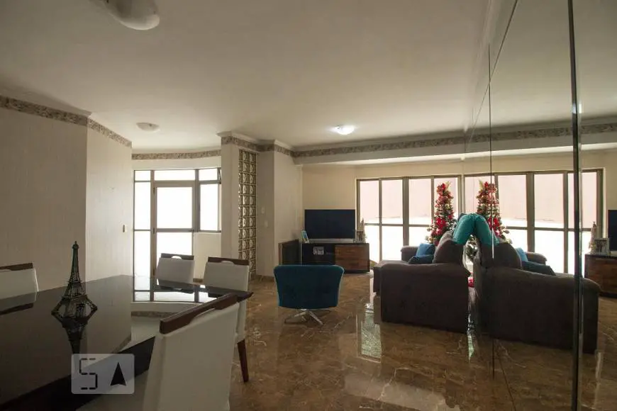 Foto 1 de Casa com 4 Quartos para alugar, 230m² em Vila Izabel, Curitiba