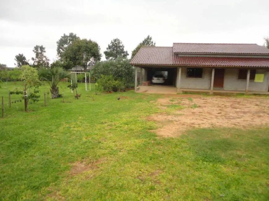 Foto 3 de Chácara com 2 Quartos à venda, 169m² em Zona Rural, Viamão